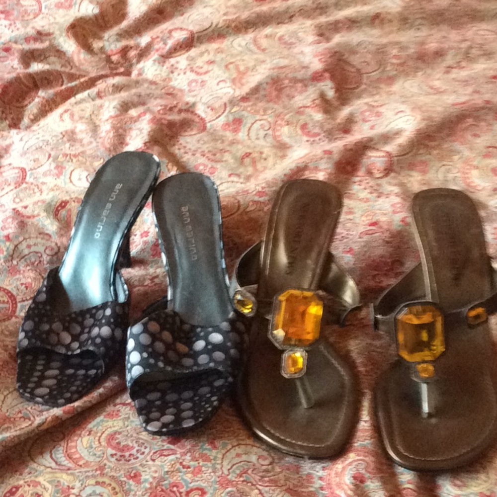 Kitten Heels 2 pairs US 6 Ann Marino Newport US 5